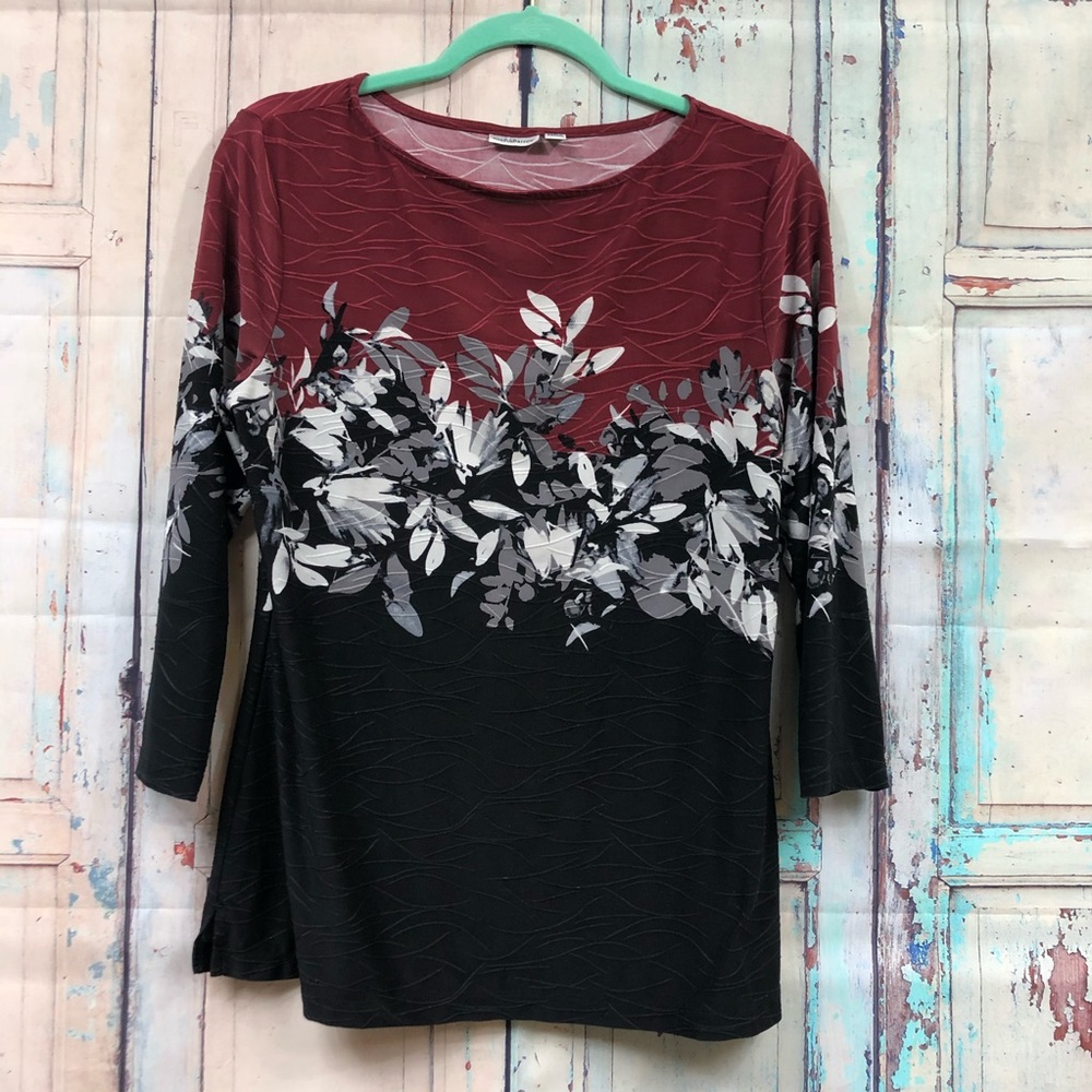 Beautiful Top by Croft & Barrow